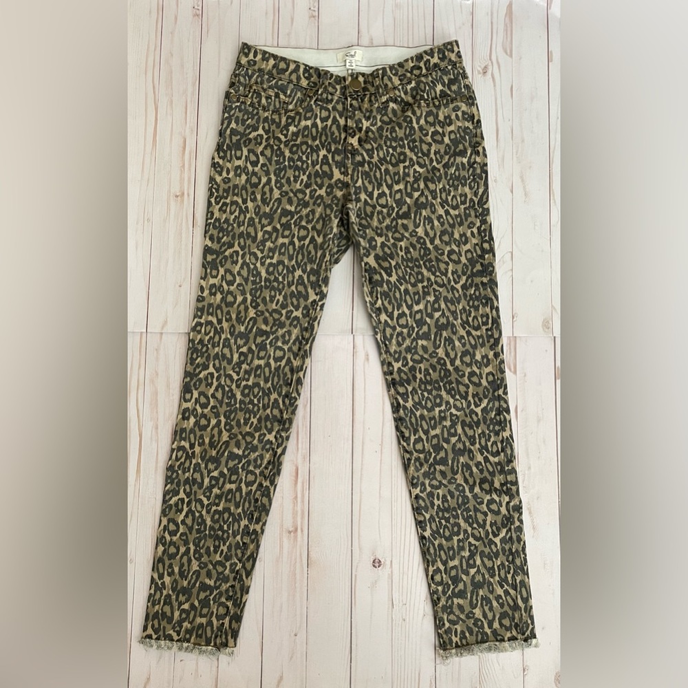 Easel NWT Leopard Pants. Size Medium